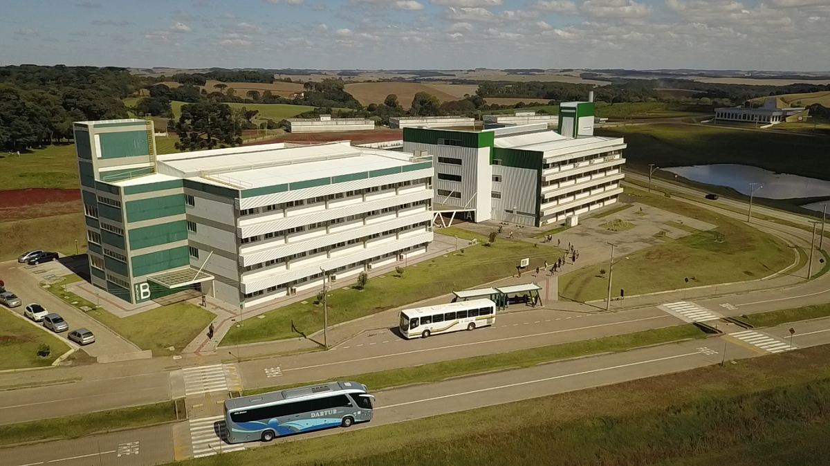 Ir para  <p>(01/02/23) ERECHIM/RS - A Universidade Federal da Fronteira Sul (UFFS) publicou o edital de processo seletivo para admiss&atilde;o de alunos em disciplinas isoladas de tr&ecirc;s mestrados ofertados no Campus Erechim. As vagas...